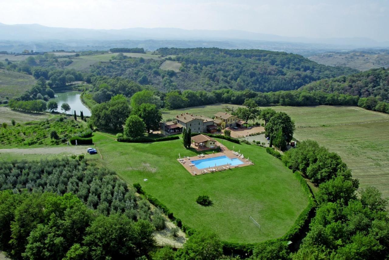 Agriturismo Il Palazzo 佩尔吉内-瓦尔达诺 外观 照片