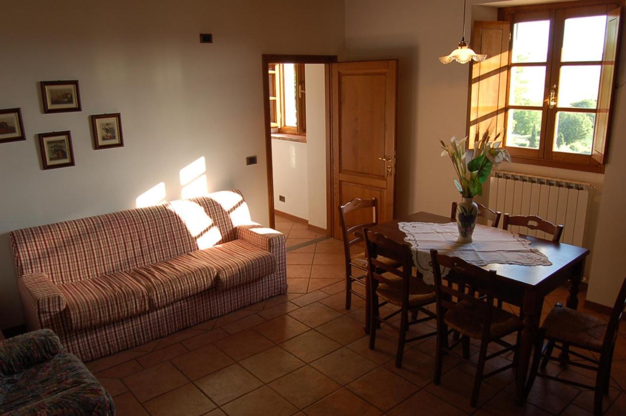 Agriturismo Il Palazzo 佩尔吉内-瓦尔达诺 外观 照片