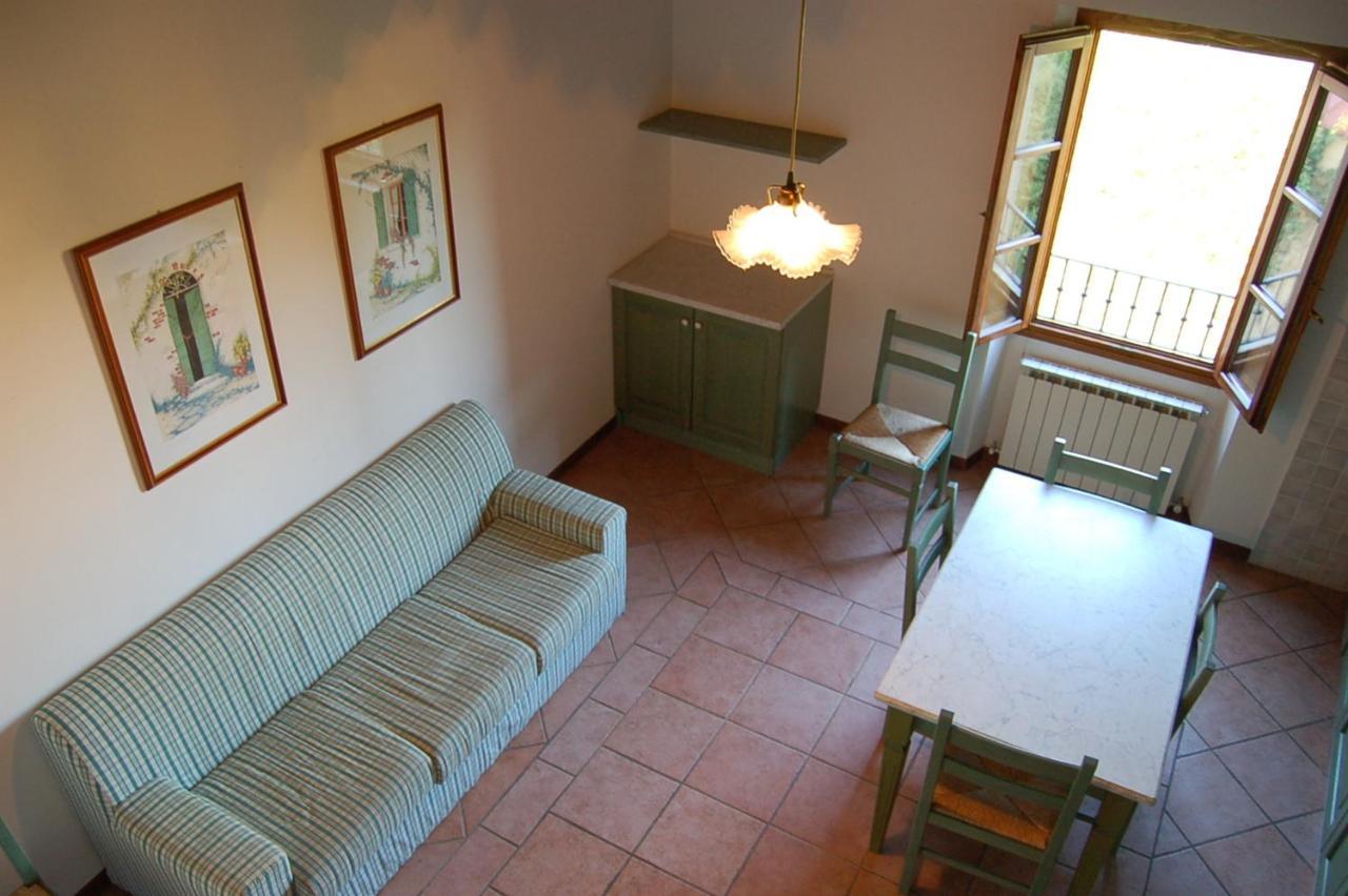 Agriturismo Il Palazzo 佩尔吉内-瓦尔达诺 外观 照片